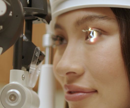 Visual acuity and eye health assessment